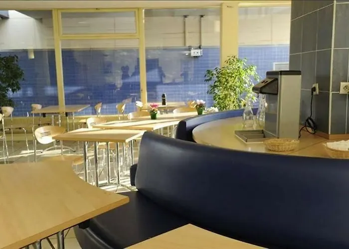 Hotel Cis Maurice Ravel 2*