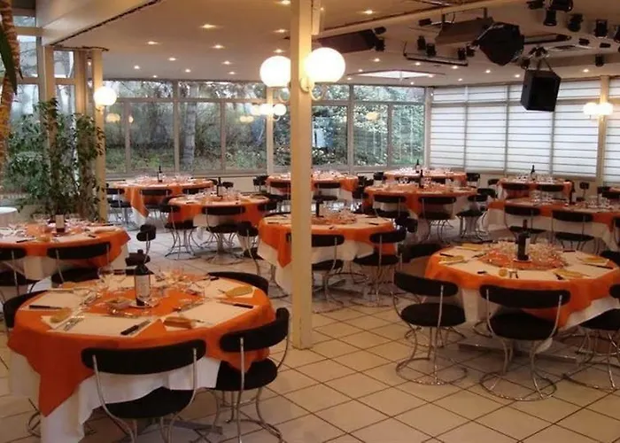 Cis Maurice Ravel Hotel 2*