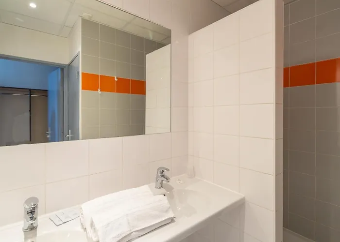 Cis Maurice Ravel Hotel